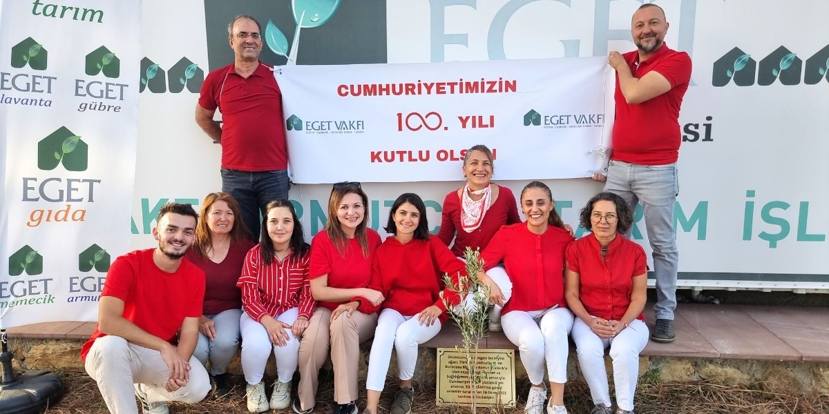 CUMHURİYETİMİZİN 100. YILI ANISINA ZEYTİN FİDANI DİKİMİ