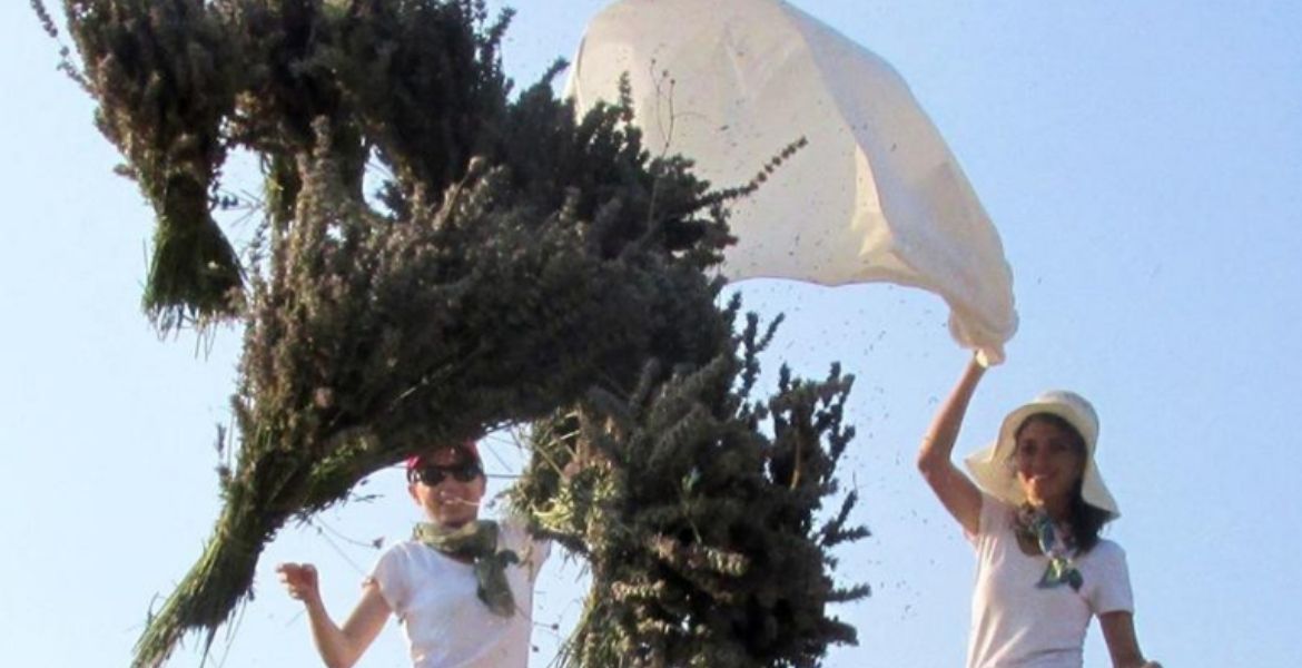 ÖĞRENCİLER İÇİN ÜRETİYORLAR